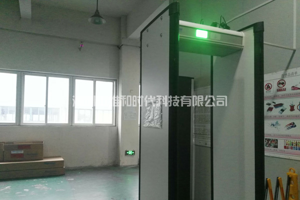 木門(mén)制造廠及鞋業(yè)廠家使用METOR6S進(jìn)口安檢門(mén)案例圖