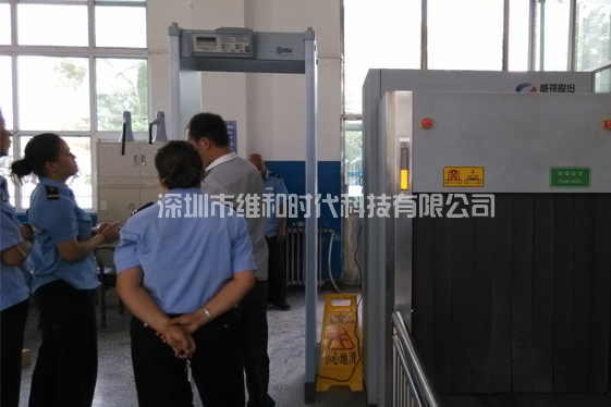 意大利啟亞（CEIA）品牌安檢門厚重的設計風格深受好評