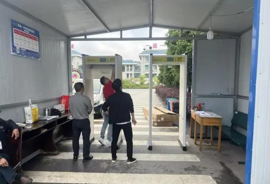 考場安檢門用途分析：配合監(jiān)控攝像頭等設(shè)備提升考場安檢能力
